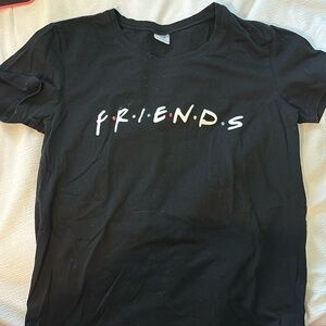 Friends graphic t-shirt